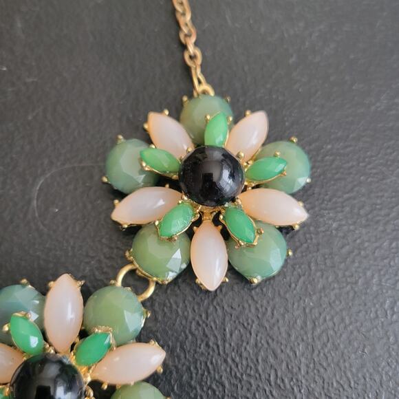 Vintage Necklace Jade Pink Black Flower Gold Tone 18 Inch Bling Whimsy Coquette - Picture 6 of 9